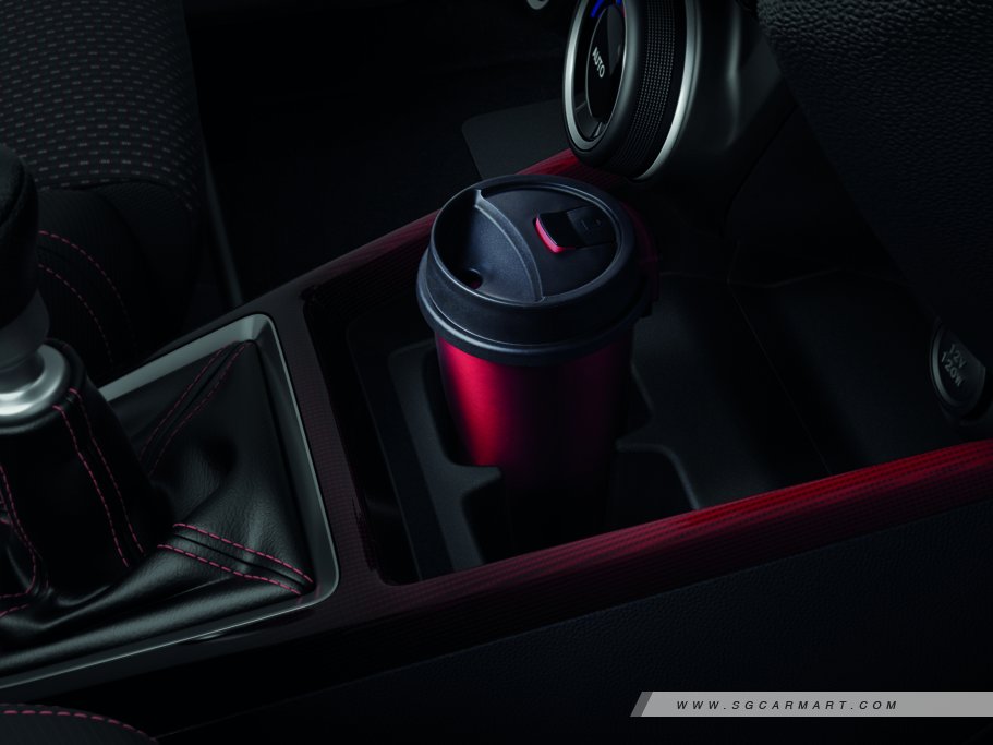 https://i.i-sgcm.com/new_cars/cars/12888/12888_g24