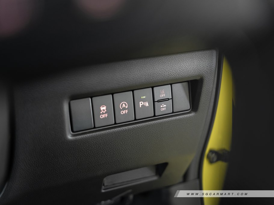 https://i.i-sgcm.com/new_cars/cars/12888/12888_g51