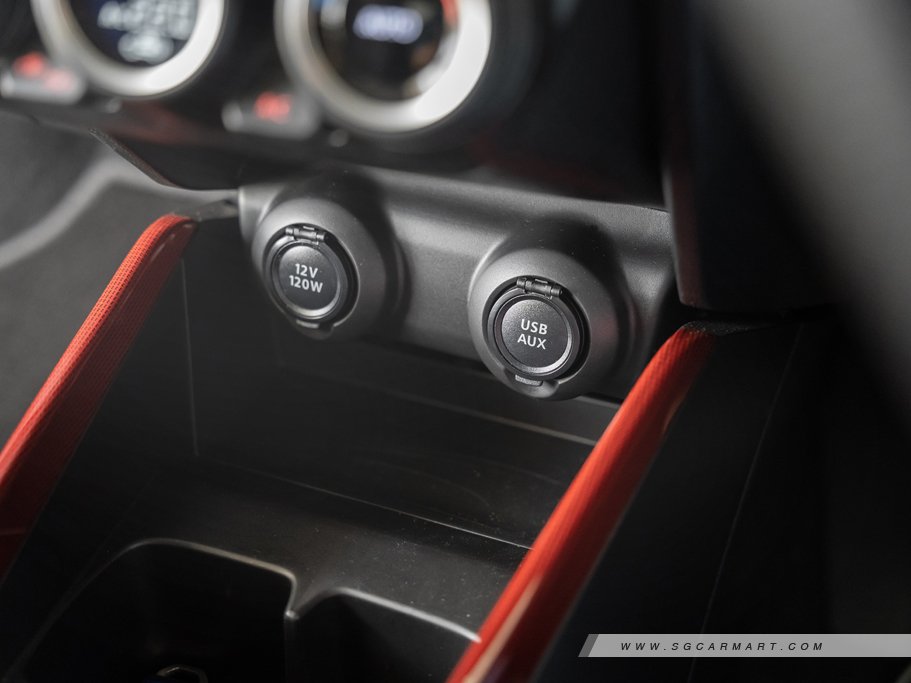 https://i.i-sgcm.com/new_cars/cars/12888/12888_g59