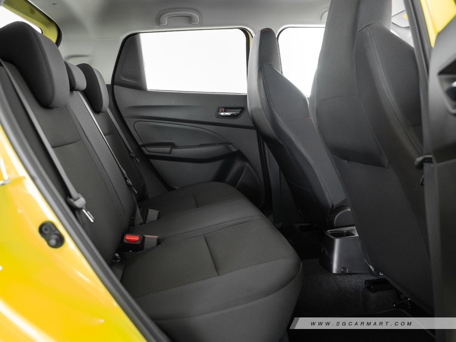 https://i.i-sgcm.com/new_cars/cars/12888/12888_g64