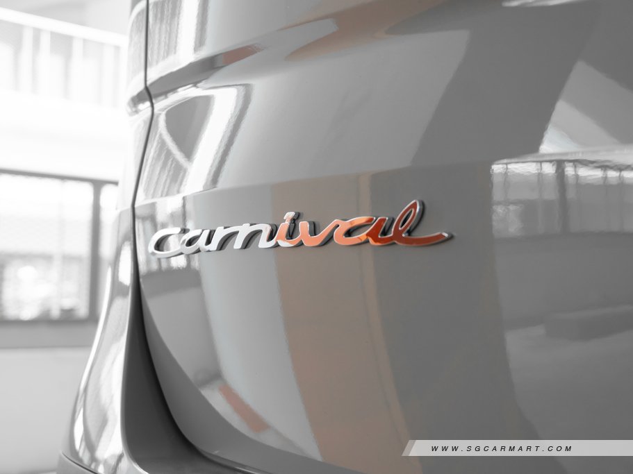 https://i.i-sgcm.com/new_cars/cars/12889/12889_g38