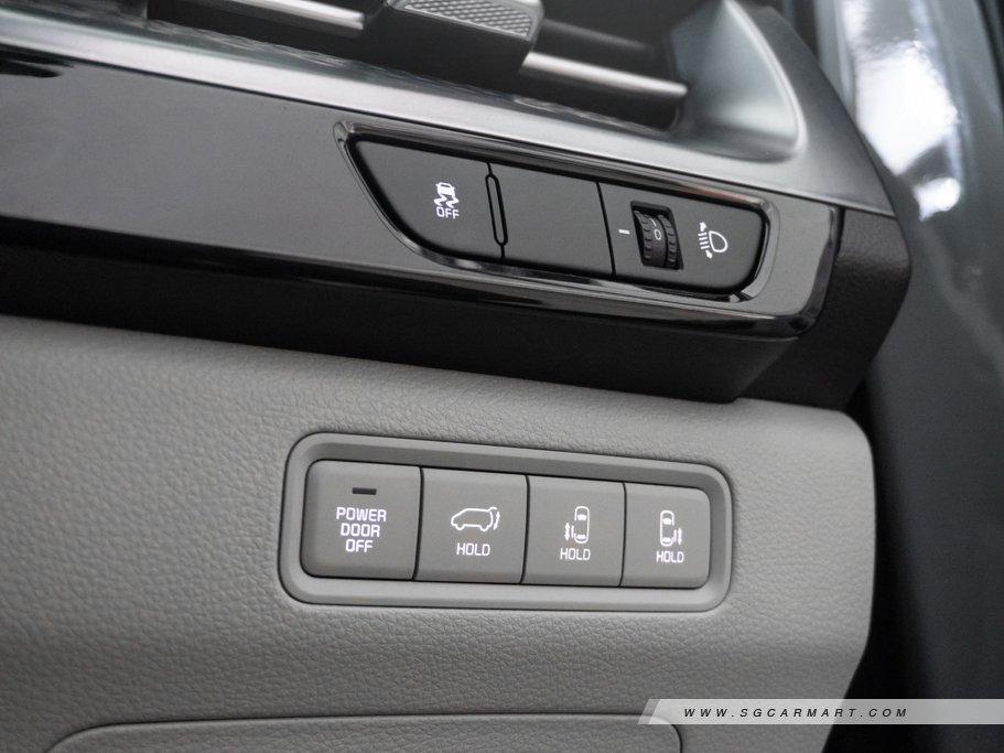 https://i.i-sgcm.com/new_cars/cars/12889/12889_g48