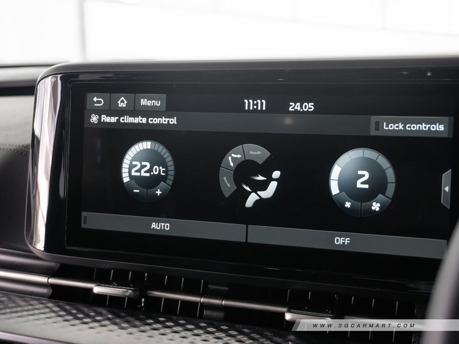 https://i.i-sgcm.com/new_cars/cars/12889/12889_g56