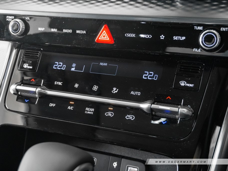 https://i.i-sgcm.com/new_cars/cars/12889/12889_g59