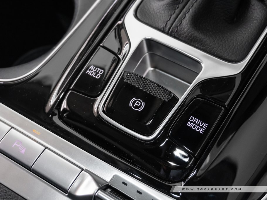 https://i.i-sgcm.com/new_cars/cars/12889/12889_g62
