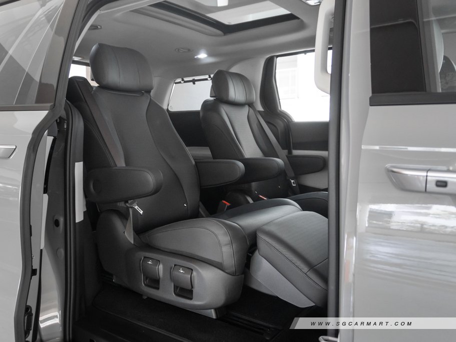 https://i.i-sgcm.com/new_cars/cars/12889/12889_g71