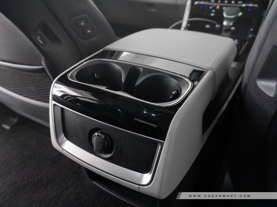 https://i.i-sgcm.com/new_cars/cars/12889/12889_g72