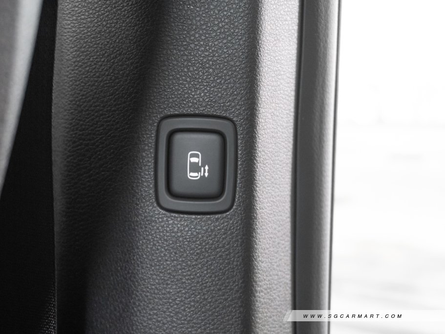 https://i.i-sgcm.com/new_cars/cars/12889/12889_g75