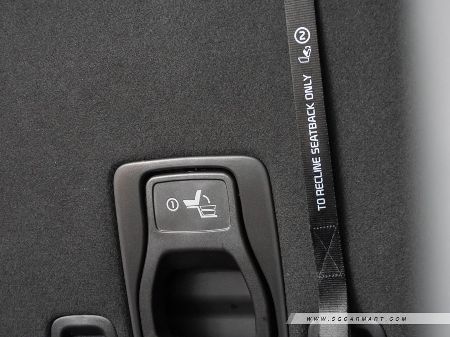 https://i.i-sgcm.com/new_cars/cars/12889/12889_g86