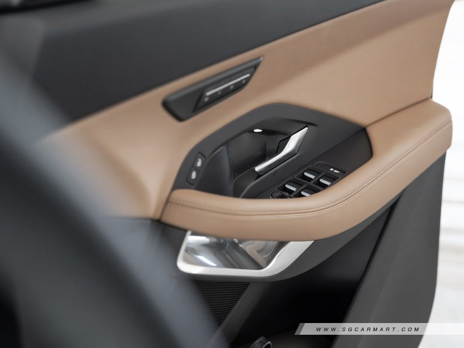https://i.i-sgcm.com/new_cars/cars/12894/12894_g43