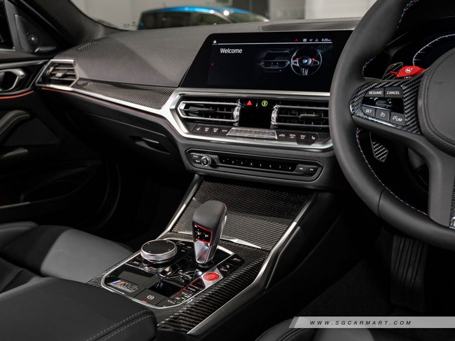 https://i.i-sgcm.com/new_cars/cars/12896/12896_g15