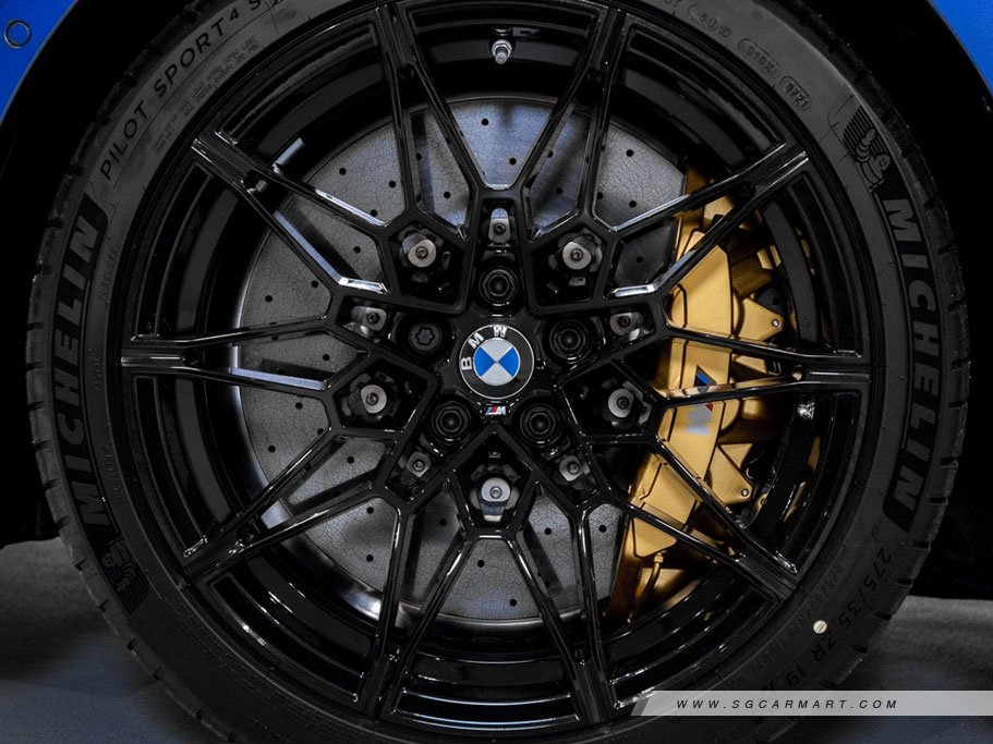 https://i.i-sgcm.com/new_cars/cars/12896/12896_g7