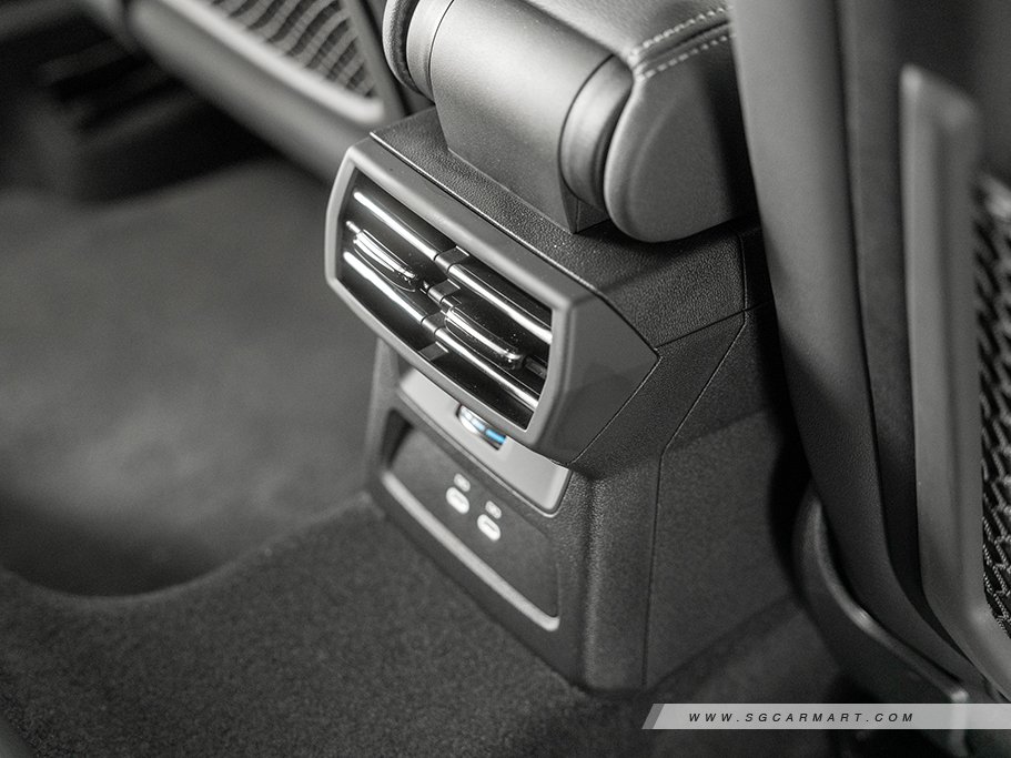 https://i.i-sgcm.com/new_cars/cars/12897/12897_g102