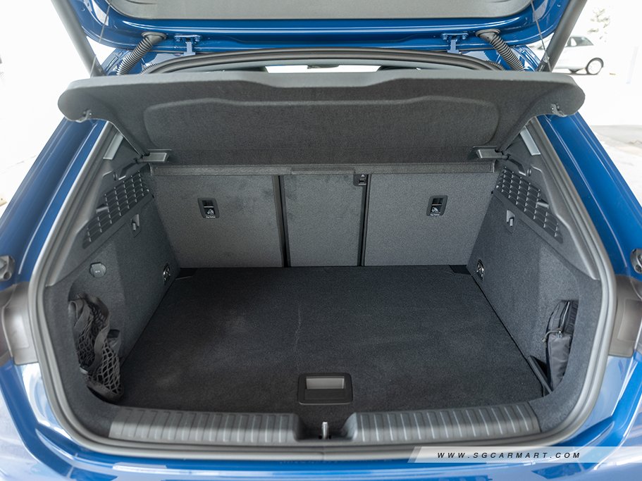 https://i.i-sgcm.com/new_cars/cars/12897/12897_g105