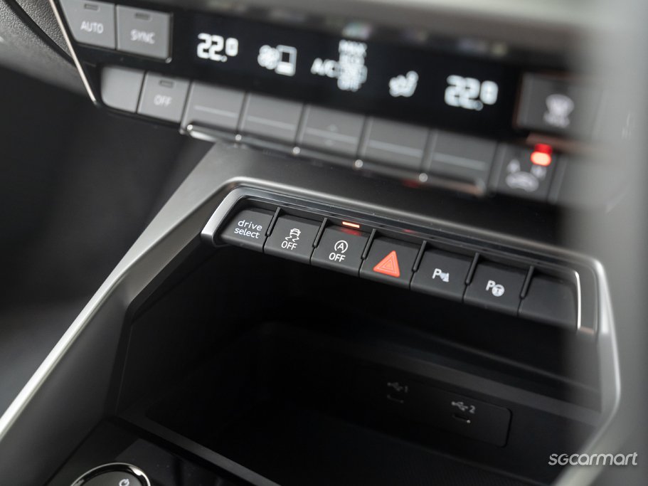 https://i.i-sgcm.com/new_cars/cars/12897/12897_g55