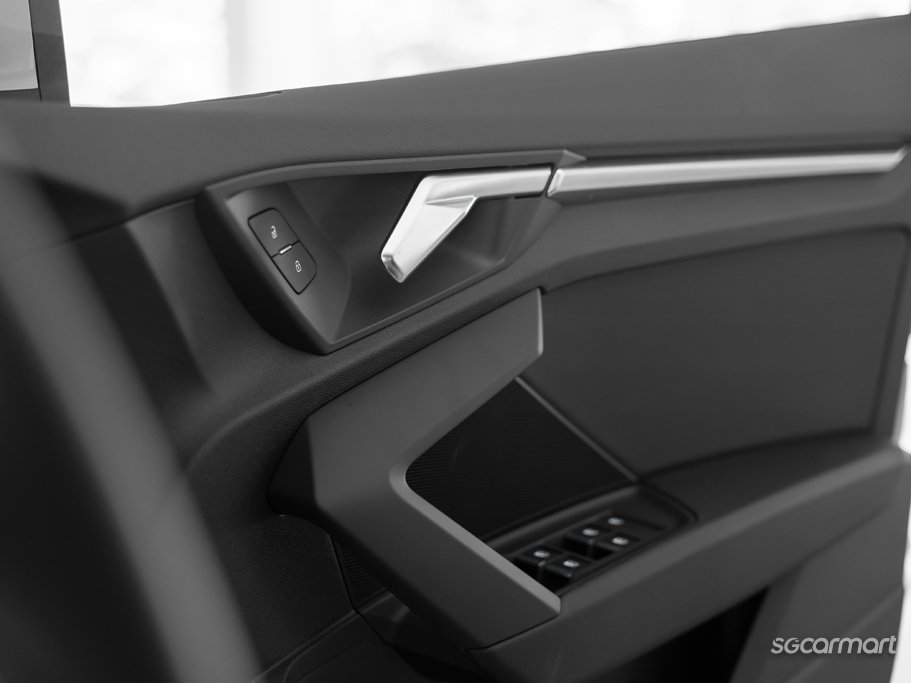 https://i.i-sgcm.com/new_cars/cars/12897/12897_g58