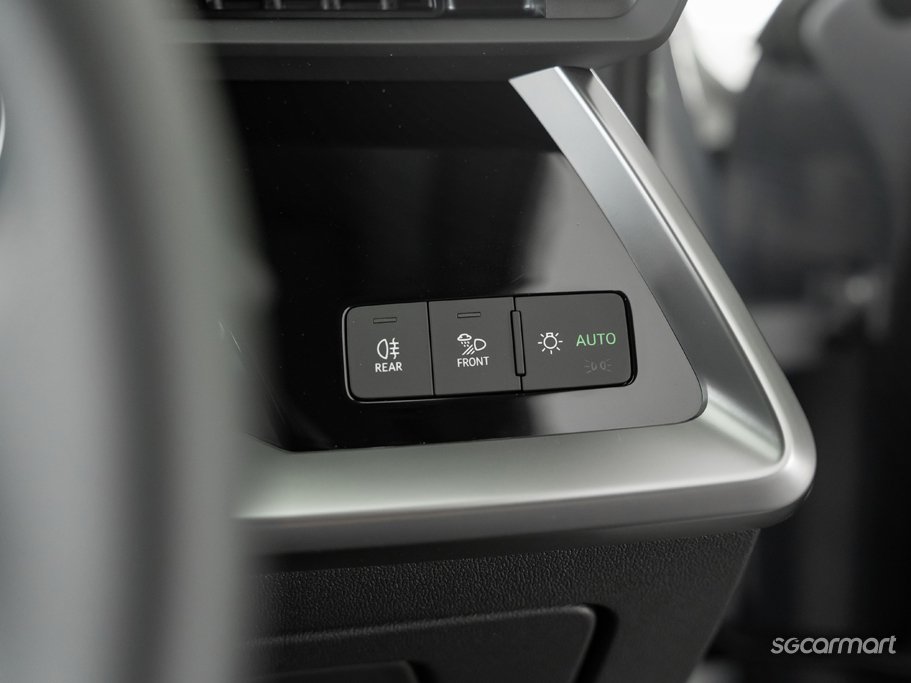 https://i.i-sgcm.com/new_cars/cars/12897/12897_g59