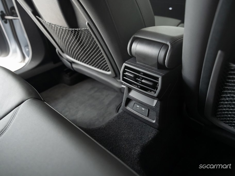 https://i.i-sgcm.com/new_cars/cars/12897/12897_g67