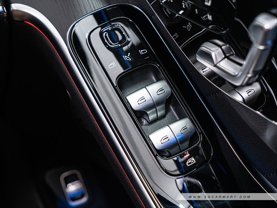 https://i.i-sgcm.com/new_cars/cars/12898/12898_g32