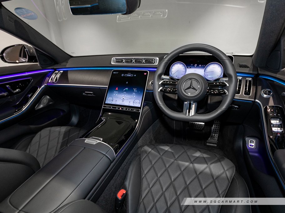 https://i.i-sgcm.com/new_cars/cars/12898/12898_g42