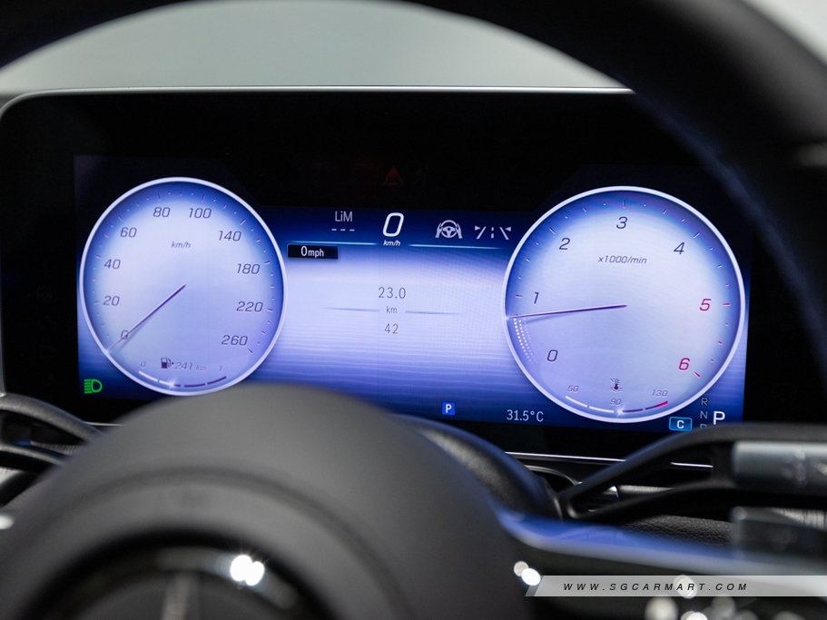 https://i.i-sgcm.com/new_cars/cars/12898/12898_g44