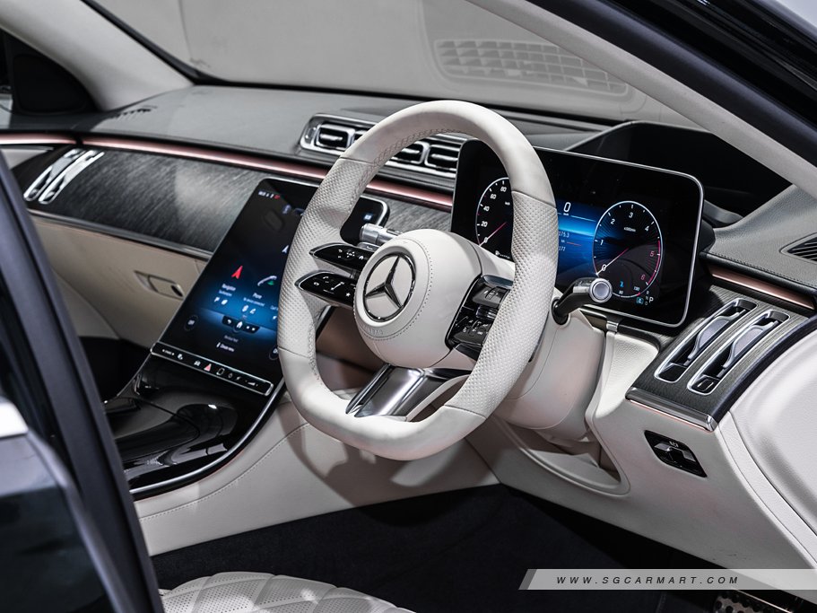 https://i.i-sgcm.com/new_cars/cars/12898/12898_g74