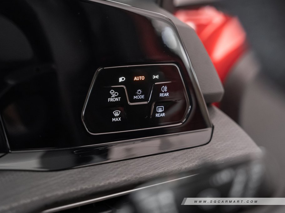https://i.i-sgcm.com/new_cars/cars/12901/12901_g49