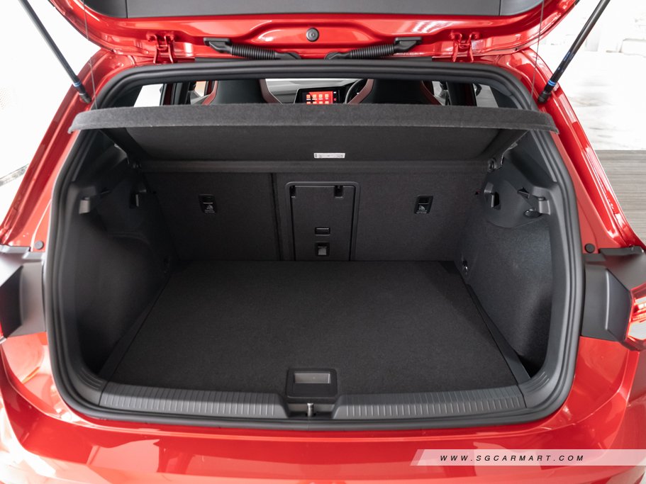 https://i.i-sgcm.com/new_cars/cars/12901/12901_g84