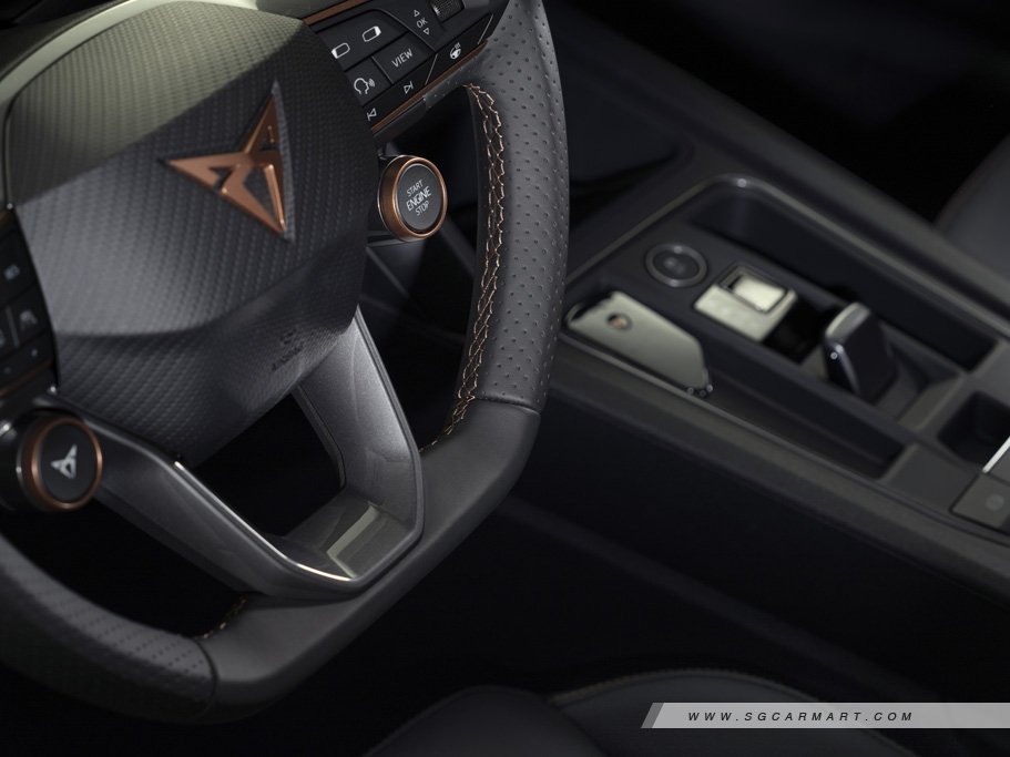 https://i.i-sgcm.com/new_cars/cars/12903/12903_g16