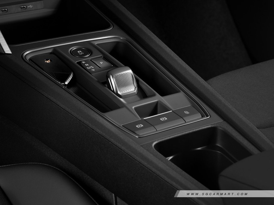 https://i.i-sgcm.com/new_cars/cars/12903/12903_g18