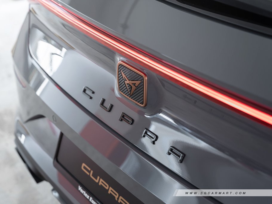 https://i.i-sgcm.com/new_cars/cars/12903/12903_g33