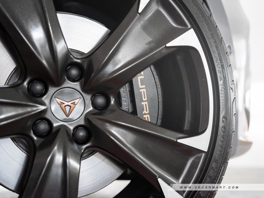 https://i.i-sgcm.com/new_cars/cars/12903/12903_g36