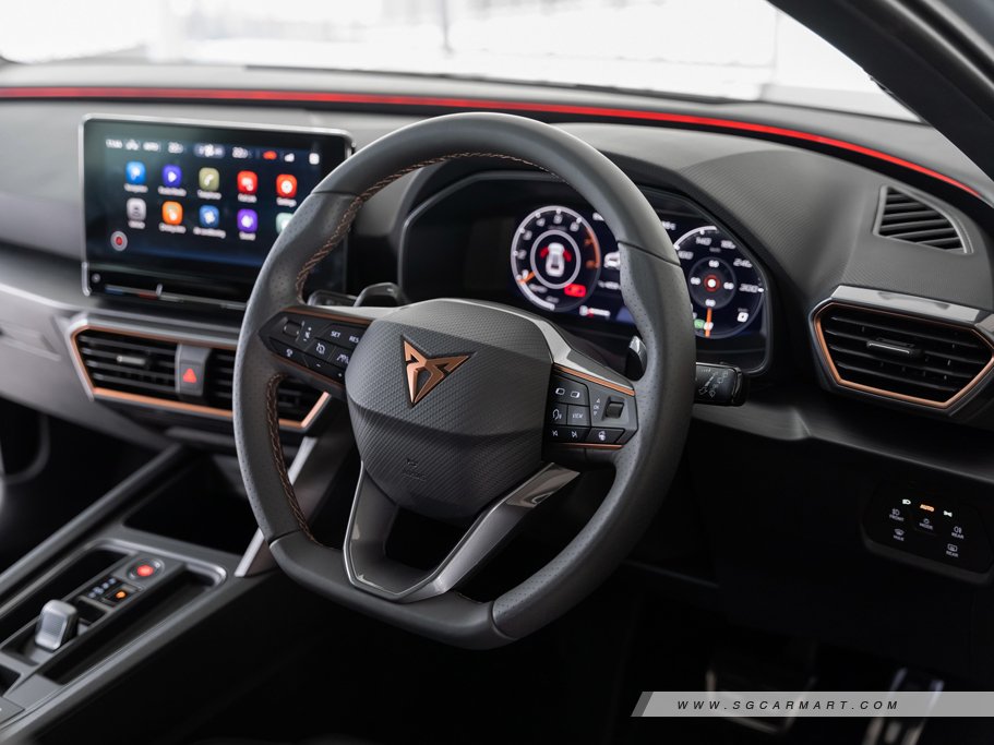 https://i.i-sgcm.com/new_cars/cars/12903/12903_g38