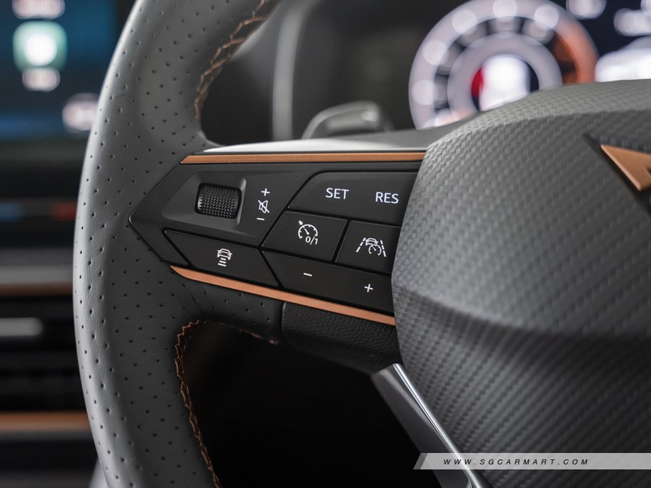 https://i.i-sgcm.com/new_cars/cars/12903/12903_g47