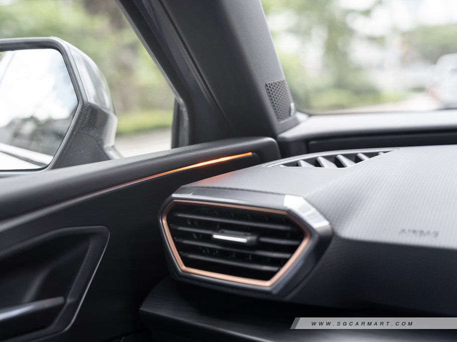 https://i.i-sgcm.com/new_cars/cars/12903/12903_g74
