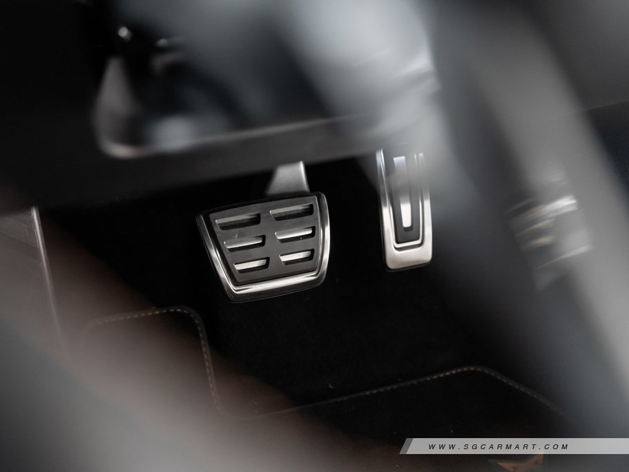 https://i.i-sgcm.com/new_cars/cars/12903/12903_g75