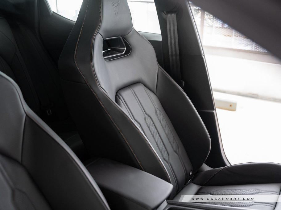 https://i.i-sgcm.com/new_cars/cars/12903/12903_g77