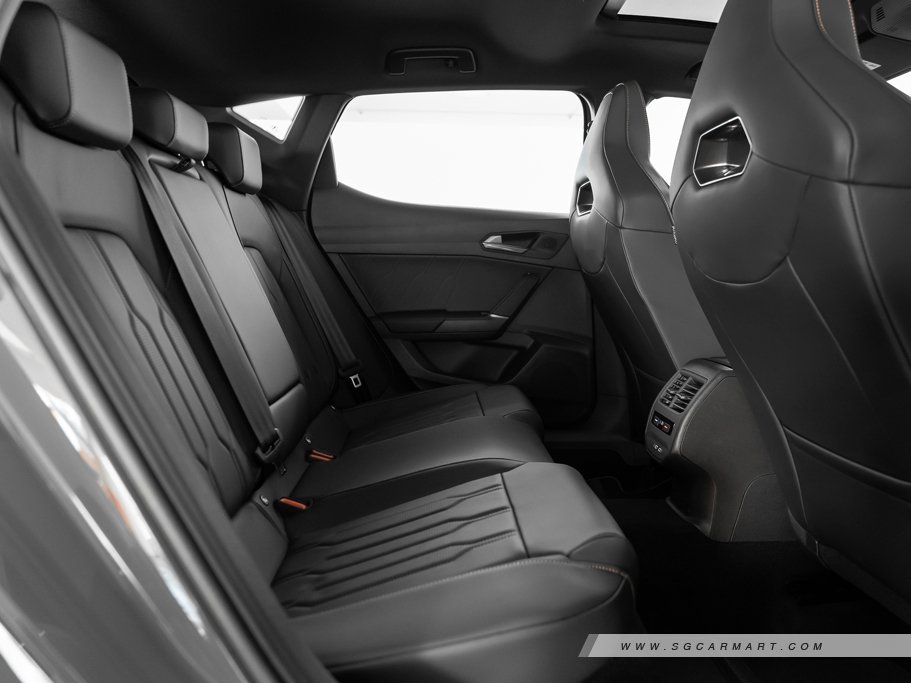 https://i.i-sgcm.com/new_cars/cars/12903/12903_g83