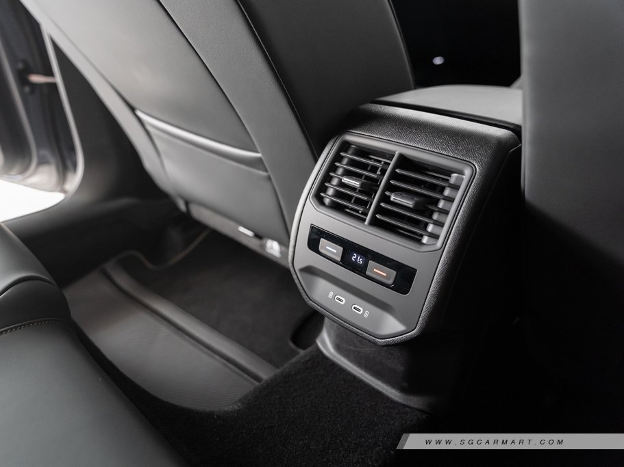 https://i.i-sgcm.com/new_cars/cars/12903/12903_g84