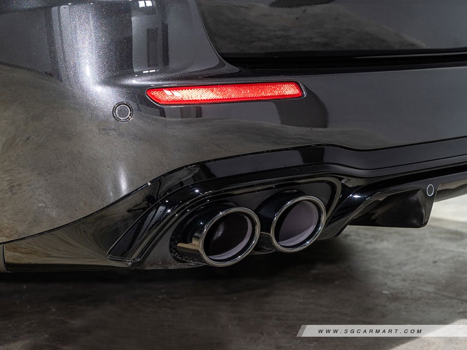 https://i.i-sgcm.com/new_cars/cars/12913/12913_g13