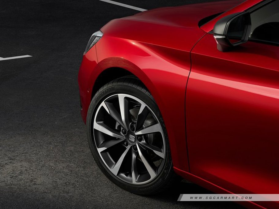 https://i.i-sgcm.com/new_cars/cars/12914/12914_g12