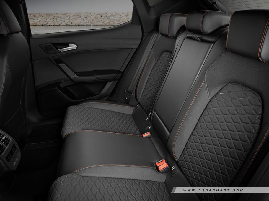 https://i.i-sgcm.com/new_cars/cars/12914/12914_g14