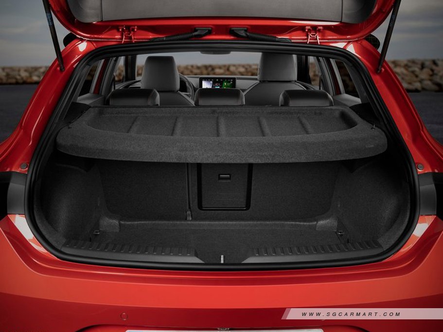 https://i.i-sgcm.com/new_cars/cars/12914/12914_g17