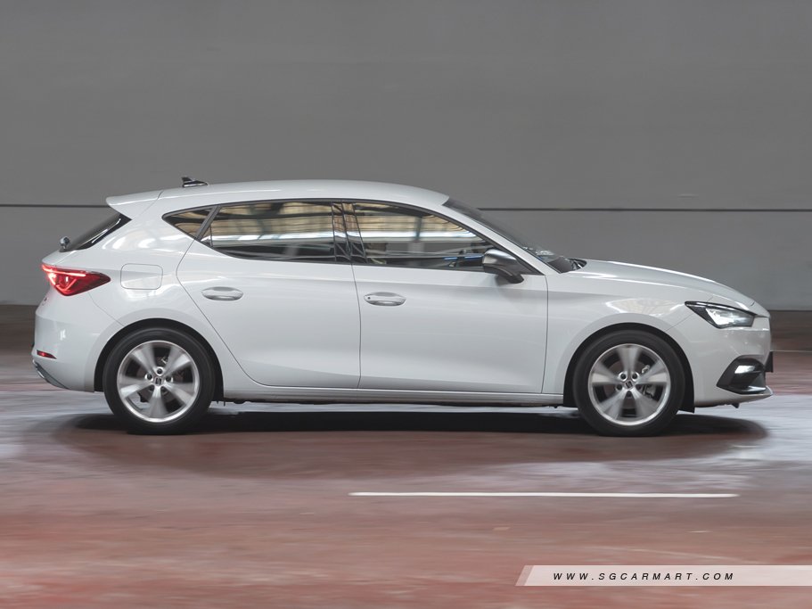 https://i.i-sgcm.com/new_cars/cars/12914/12914_g25