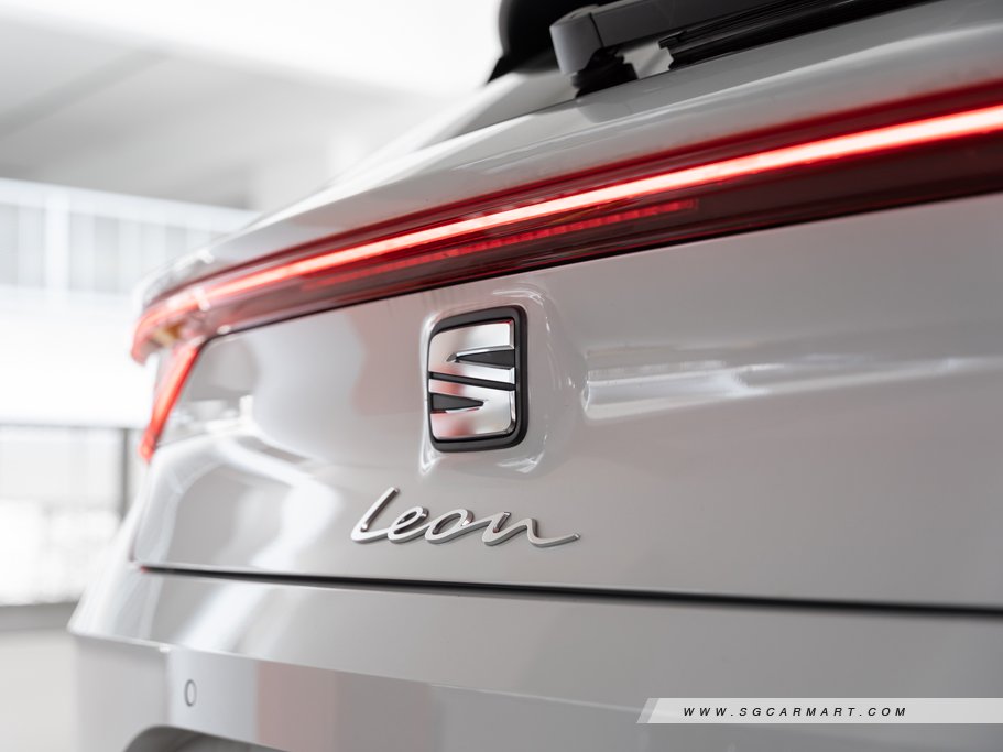 https://i.i-sgcm.com/new_cars/cars/12914/12914_g32