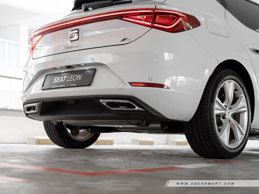 https://i.i-sgcm.com/new_cars/cars/12914/12914_g33