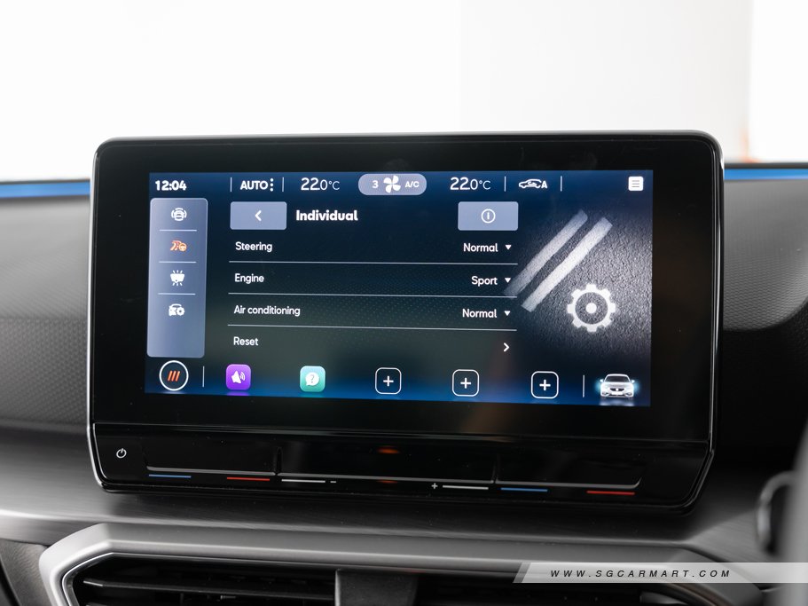 https://i.i-sgcm.com/new_cars/cars/12914/12914_g49