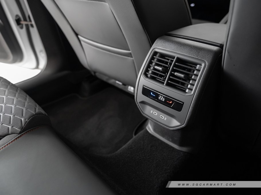 https://i.i-sgcm.com/new_cars/cars/12914/12914_g72