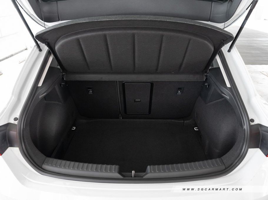 https://i.i-sgcm.com/new_cars/cars/12914/12914_g73