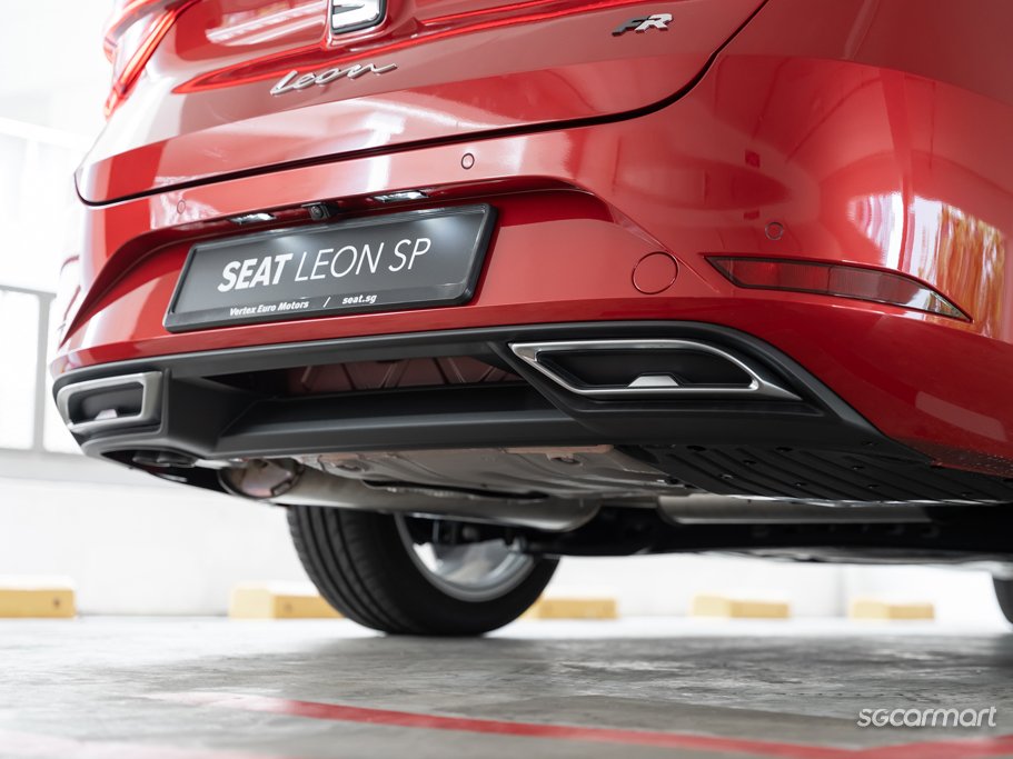https://i.i-sgcm.com/new_cars/cars/12915/12915_g32